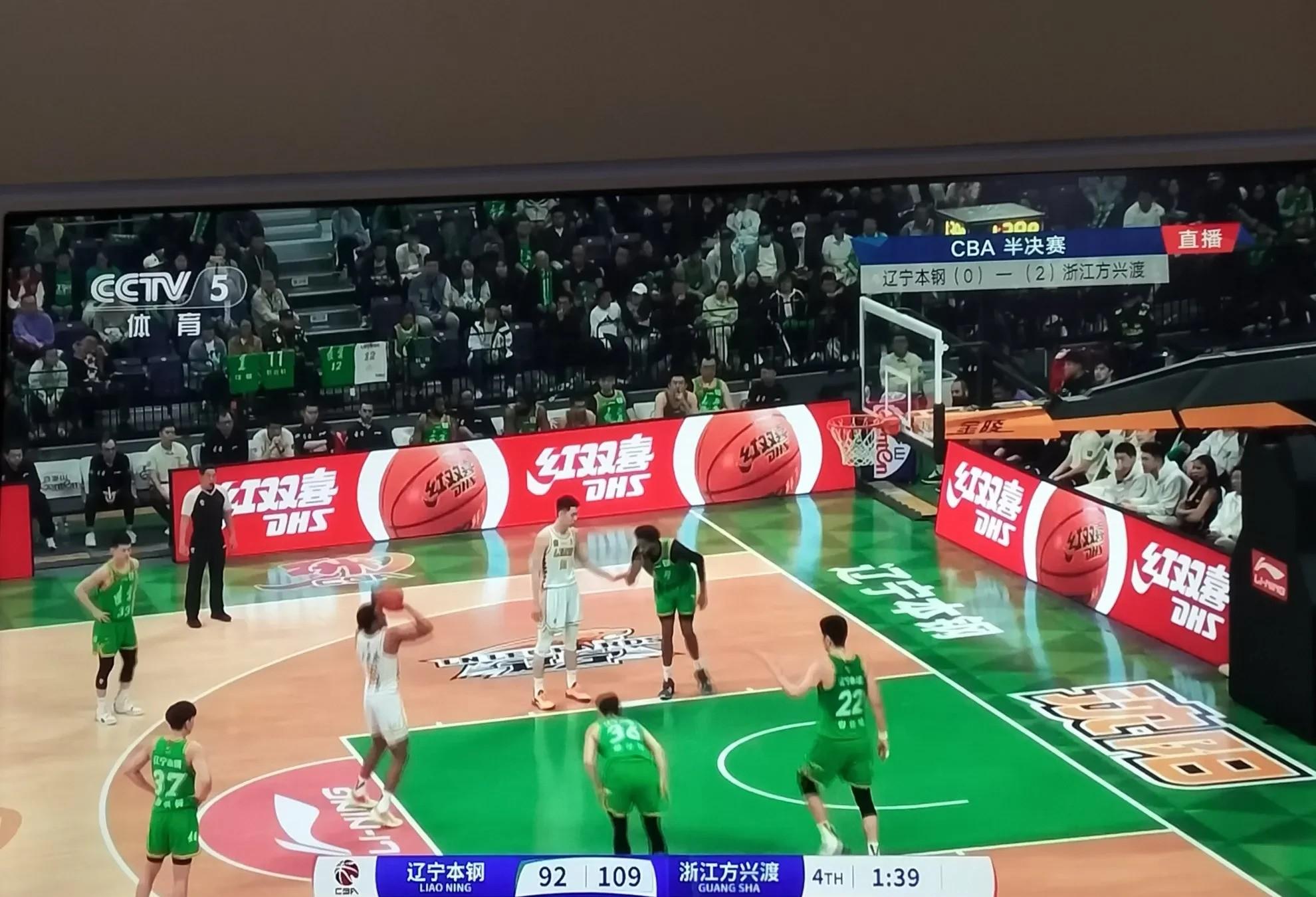 包含辽宁本钢训练开放日,加时末段单刀错失引欢呼,CBA季后赛在即,轮换策略成焦点的词条 包含辽宁本钢训练开放日,加时末段单刀错失引欢呼,CBA季后赛在即,轮换策略成焦点的词条