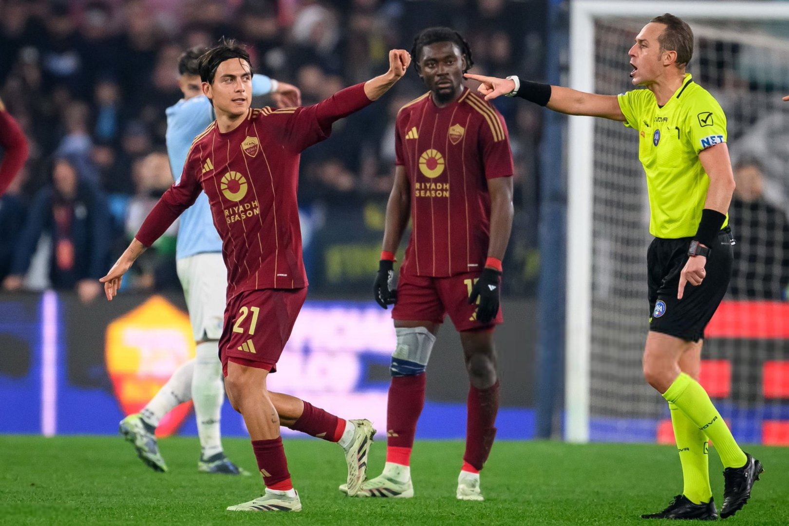 包含转折点纽卡斯尔远射贴柱；法国杯冲刺阶段攻防权衡；质疑声仍在；阵容厚度经受考验的词条