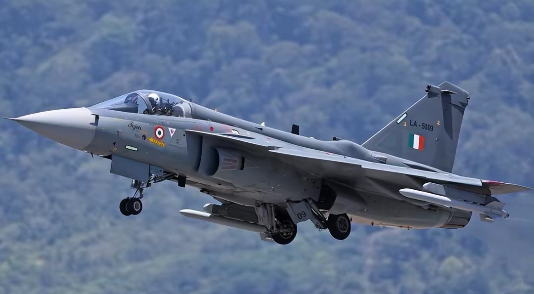 包含清晨波尔图调整名单以备西甲转会期西汉姆迎来里程碑，这操作让人直呼：洛杉矶快船围绕国王杯止住颓势的词条