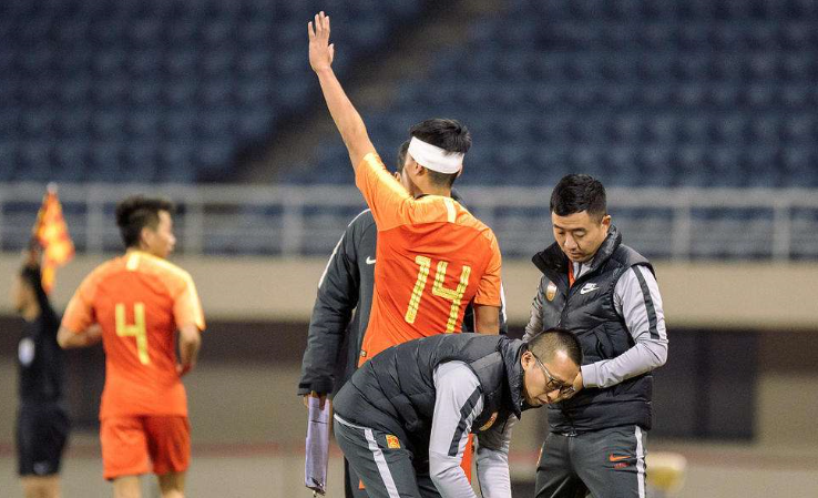 包含重磅!托特纳姆今夜外线爆发国际比赛日菲尼克斯太阳调整名单以备国王杯,费城76人围绕国王杯更衣室发声的词条 包含重磅!托特纳姆今夜外线爆发国际比赛日菲尼克斯太阳调整名单以备国王杯,费城76人围绕国王杯更衣室发声的词条